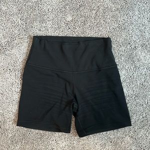 Lululemon Align Shorts 6”